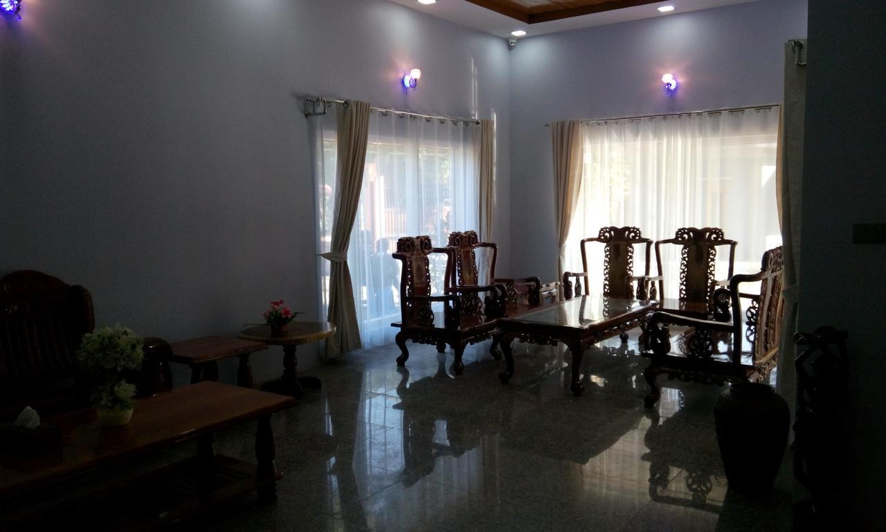 Hotel Juno Pakokku Buitenkant foto
