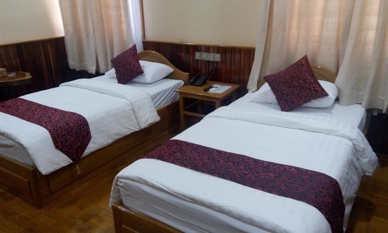 Hotel Juno Pakokku Buitenkant foto