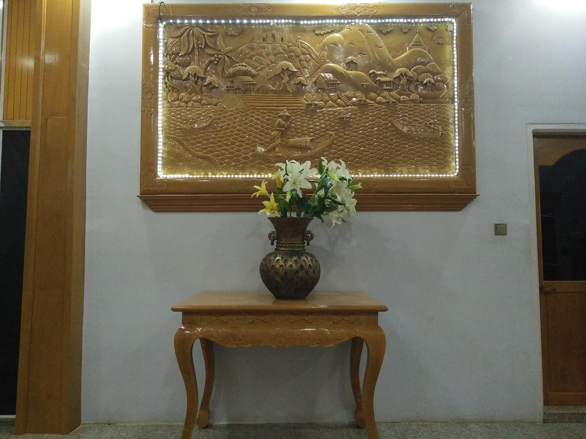 Hotel Juno Pakokku Buitenkant foto